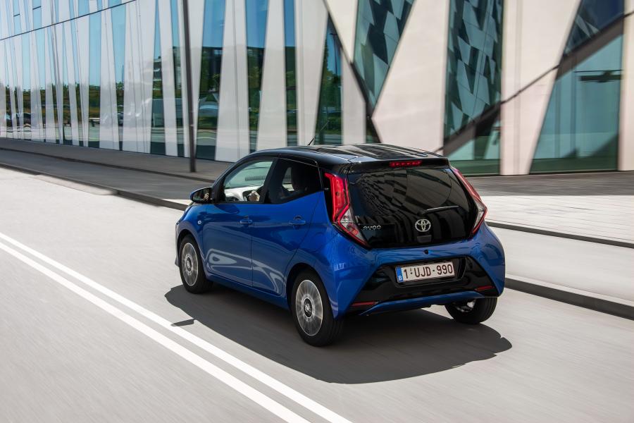  Toyota Aygo 5-Door 2018 года  (WW) (фото 32 из 40)